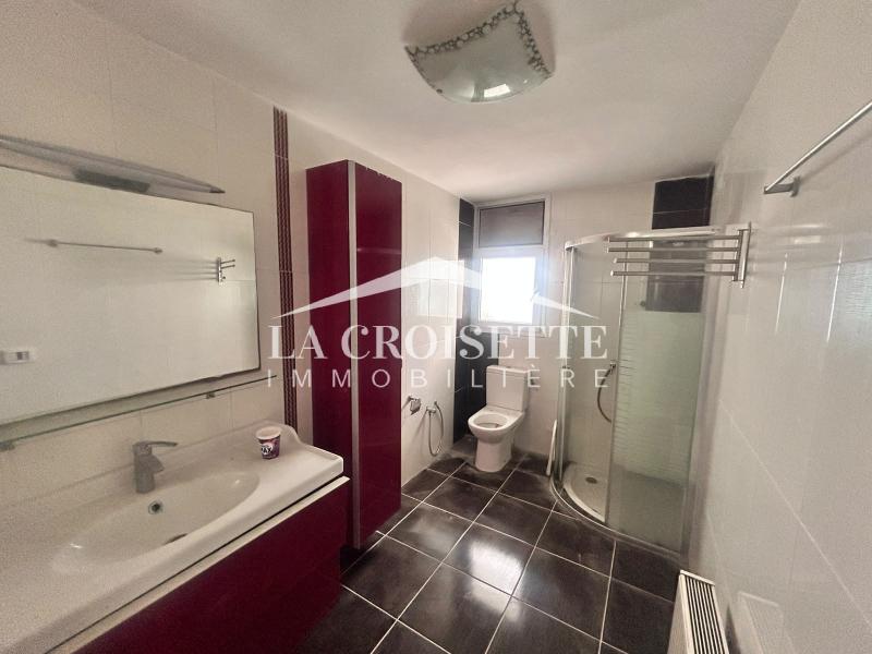Appartement S+2 avec piscine à Gammarth 